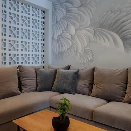 Azalea Lifestyle Apartment *